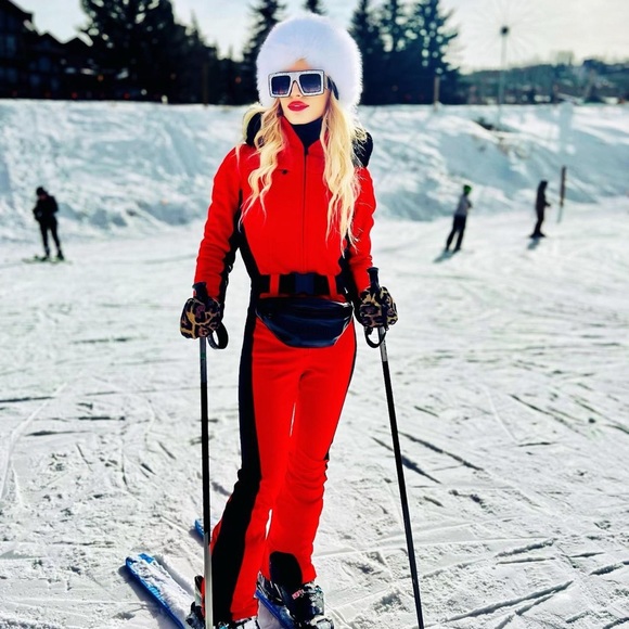 Accessories - 🔥Hot Girl Winter White Faux Fur Bucket Hat🔥